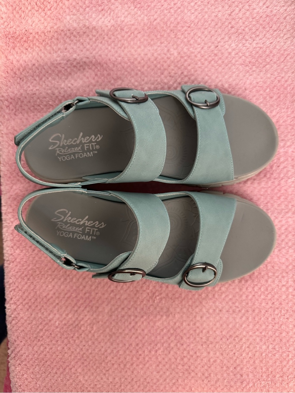 Skechers Relaxed Fit Sandals (7.5) - Picture 3 of 6